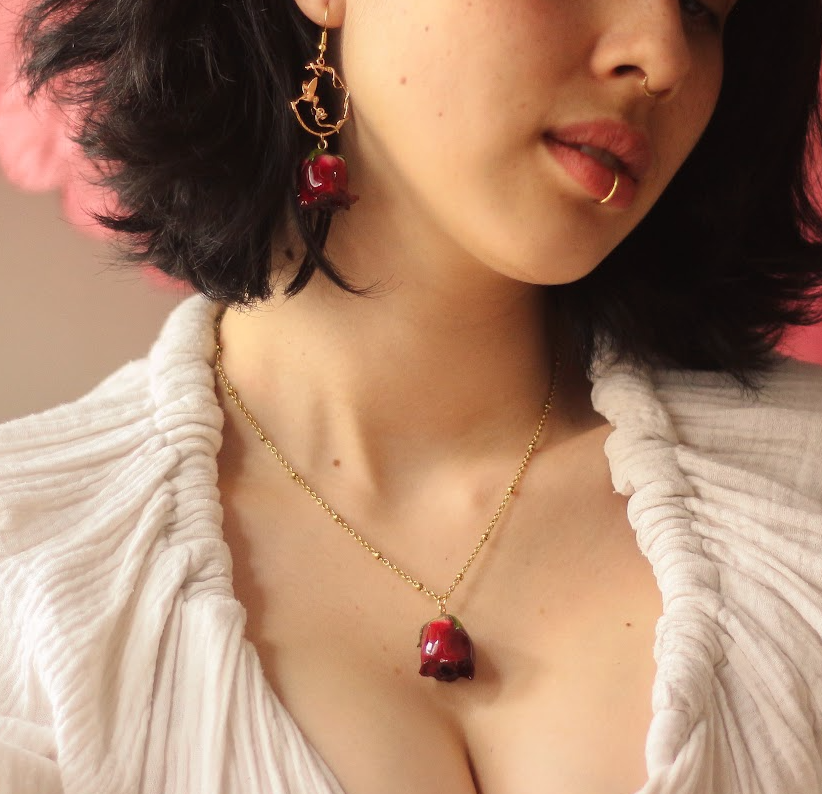 real rosebuds❤︎ jewelry set