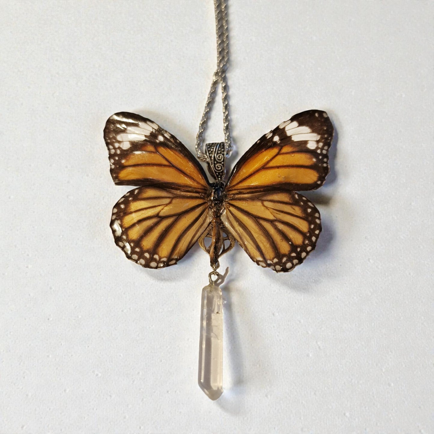 echter Monarchfalter mit Bergkristall❤︎ Halskette