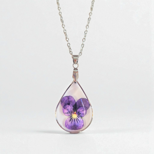 Stiefmütterchen❤︎ Halskette