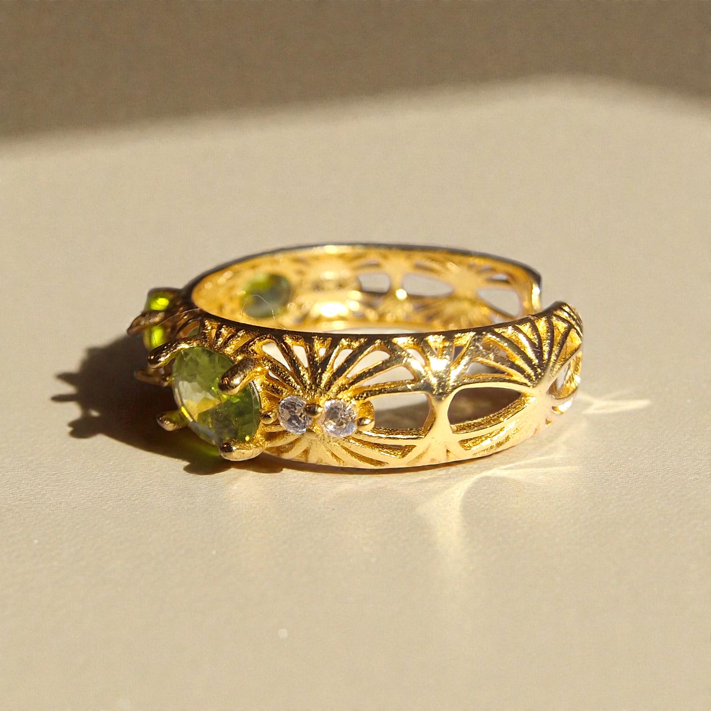 Peridot Silber-Ring ❤︎ Grössenverstellbar