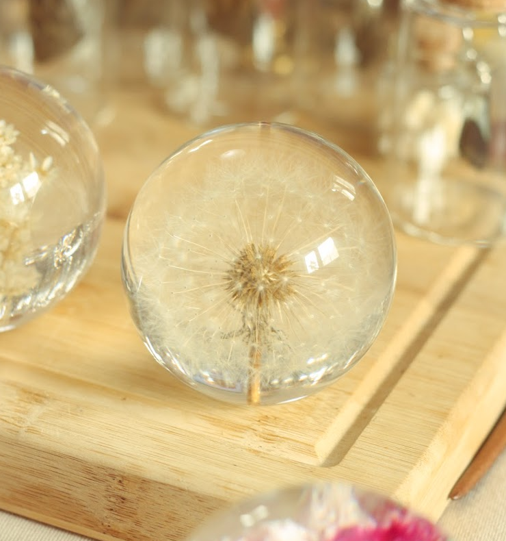 echtes Dandelion❤︎ Kugel mit Leuchtplattform 6cm