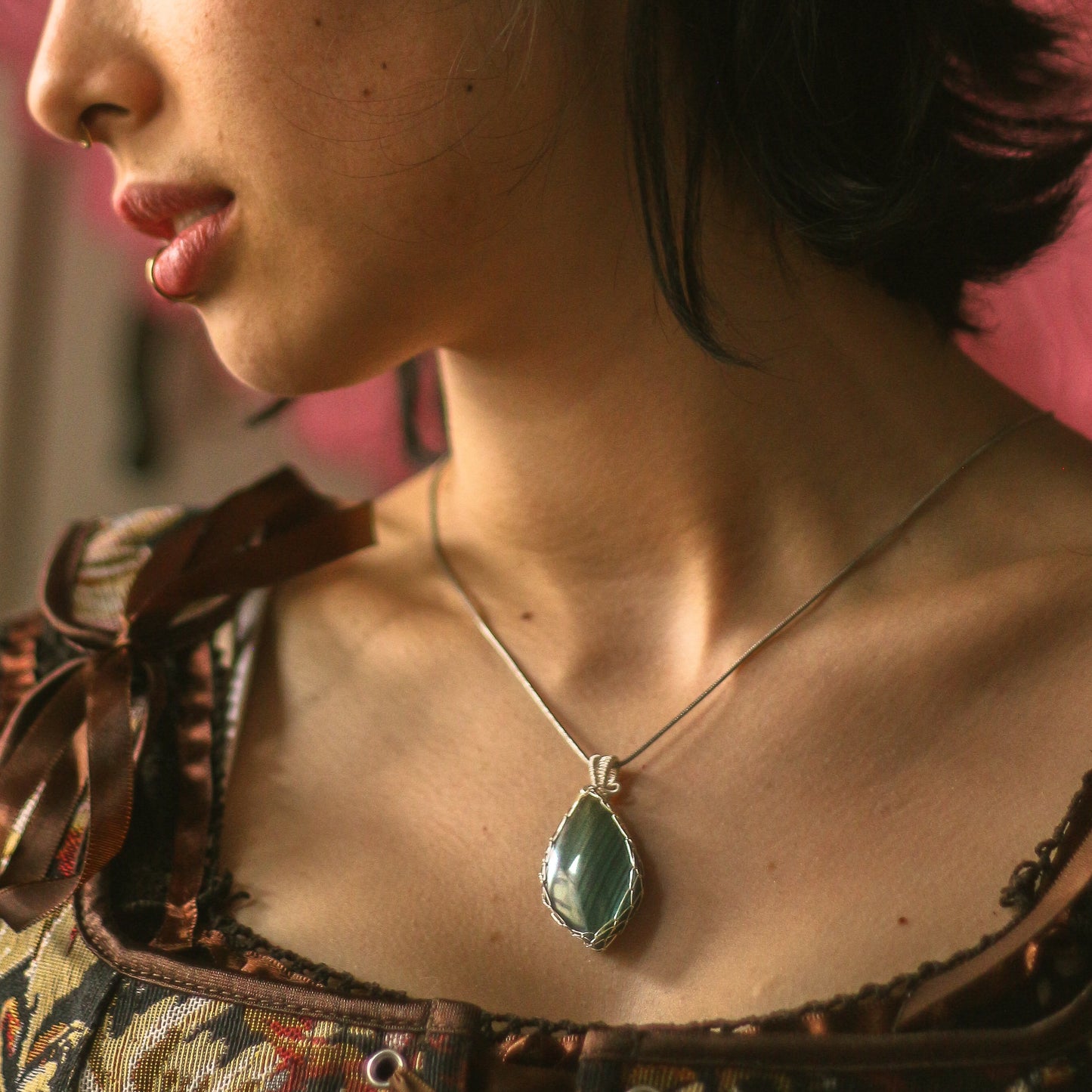 Hangefasster Labradorit ❤︎ Kette