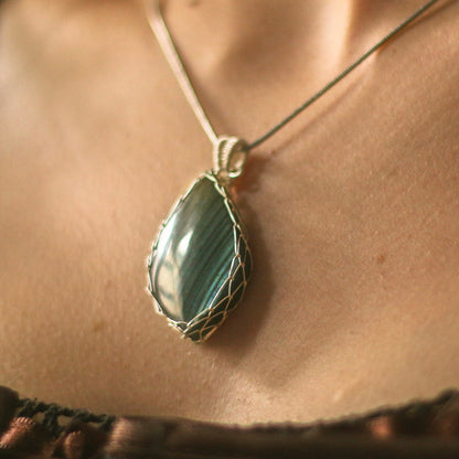 Hangefasster Labradorit ❤︎ Kette