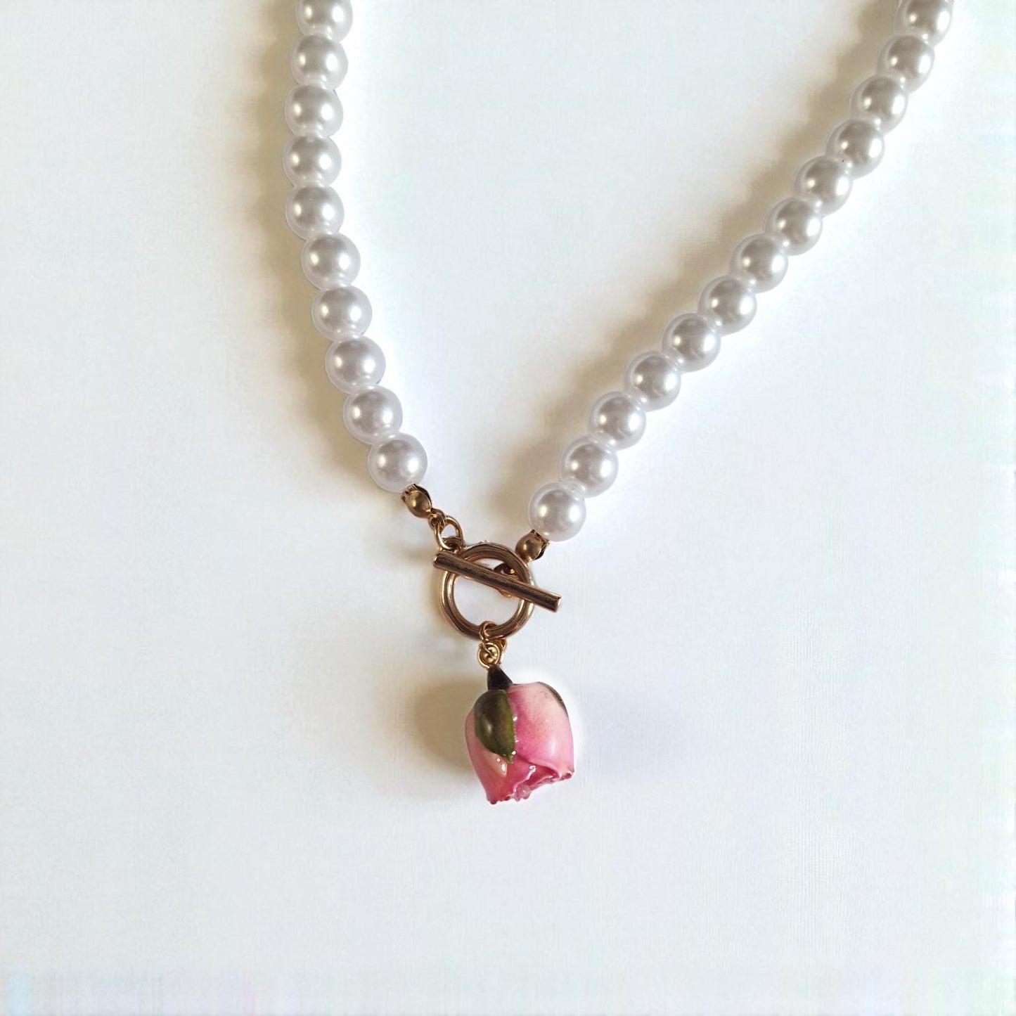 echte Roseknospe❤︎ Halskette Perlenoptik