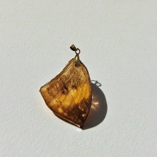 echter Herbstblatt-Falter❤︎ Anhänger